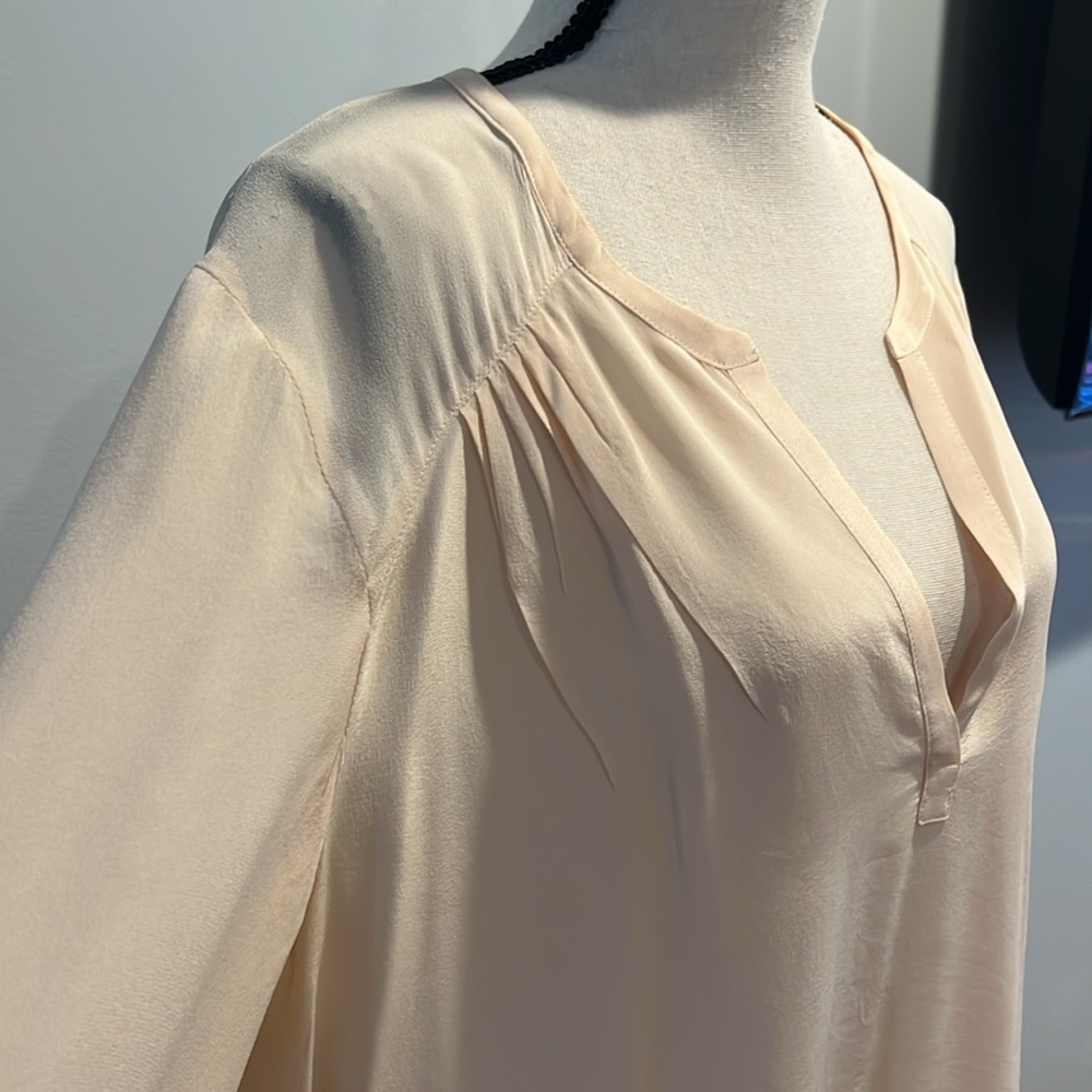 Light and airy, silk blouse tunic. - Picture 2 of 6